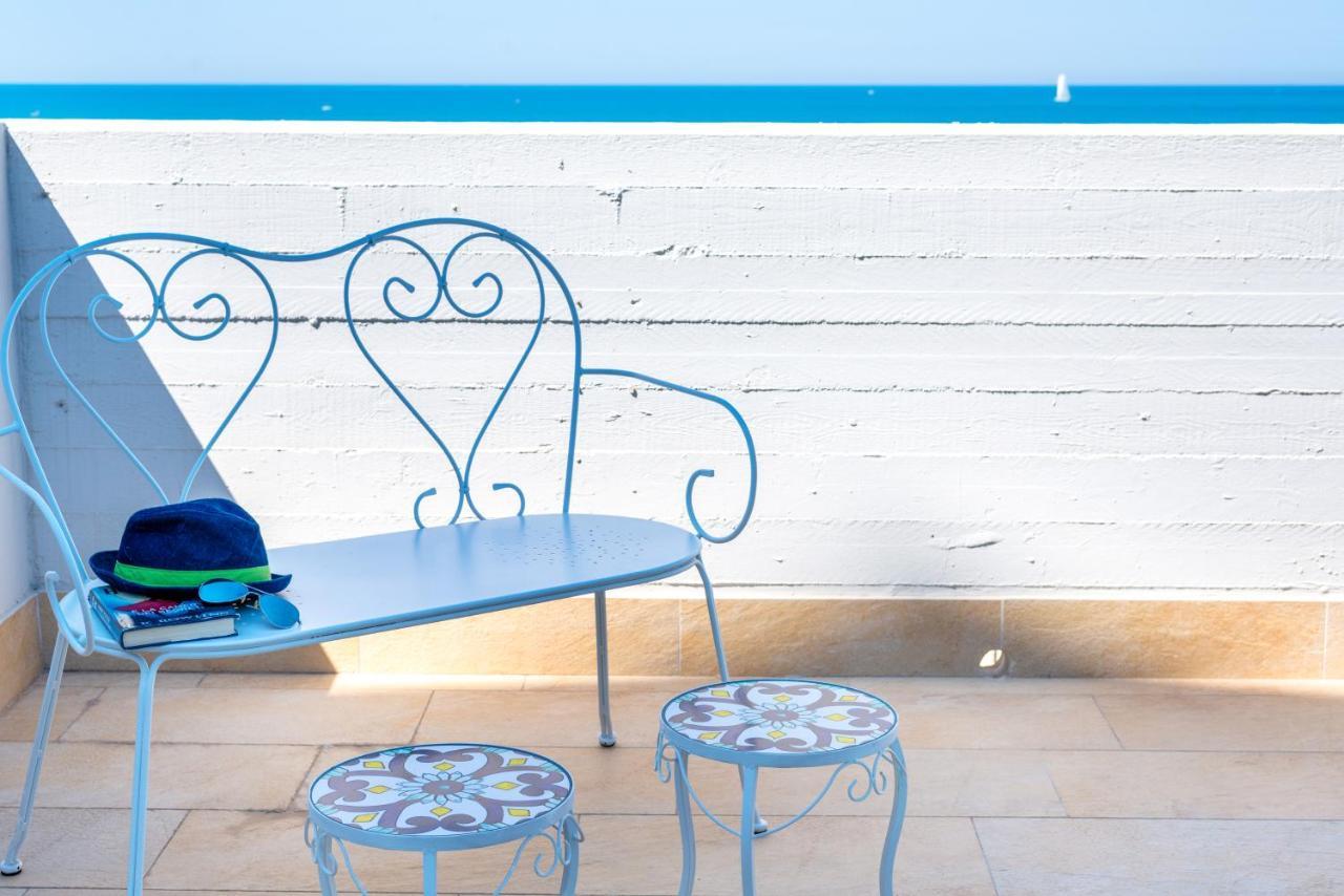 Waterfront Apartment With Seaview Balcony باري المظهر الخارجي الصورة